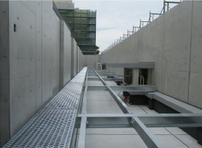 点検歩廊鉄骨工事